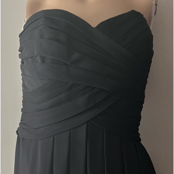 David's Bridal Dresses & Skirts - Women’s David Bridal sleeveless half dress tube layer evening wear. Size 8